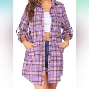 NWT Women’s plaid button down shirt with pockets